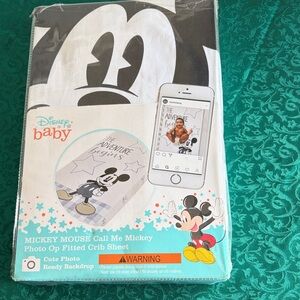 Disney Baby Mickey Mouse Photo Op Crib Sheet - Black and White